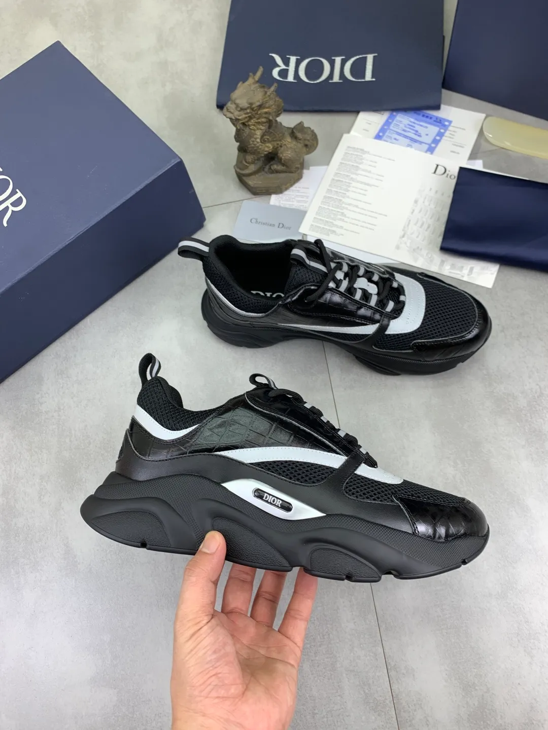 Men's shoes 💰P480 new style 💰new color high quality🔥🔥🔥, Dior [Dior] official website newly released 1:1 copy, the shoe body is made of imported original fine and breathable cloth and selected first-layer cowhide ➕original fine mesh lining insole, perfect shape and top quality 🙈rubber foam combination outsole is super light and wear-resistant👣, super hot style Code number: 38-45 (46 47 customized)